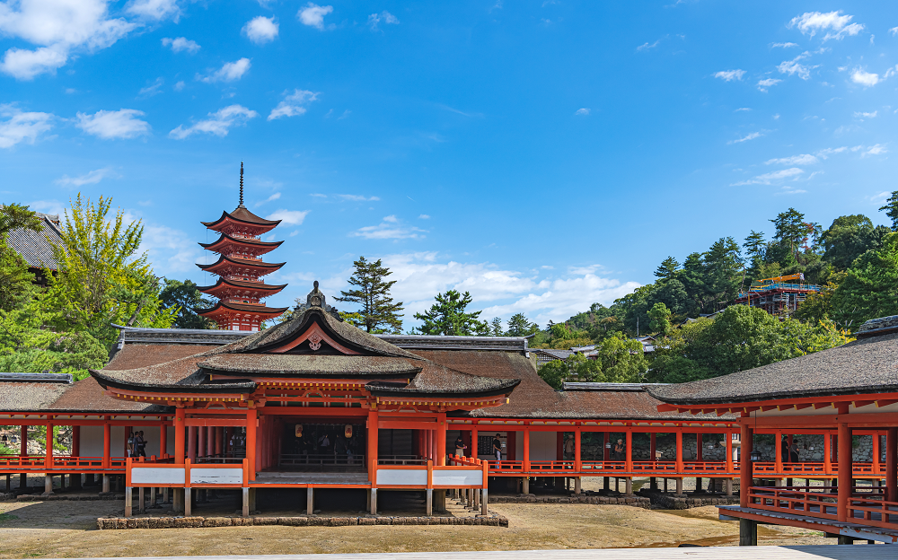 厳島神社(広島)寄港地観光(別料金)